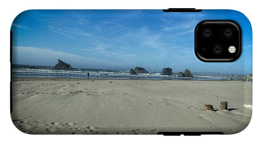 Foot prints in the sand - Phone Case