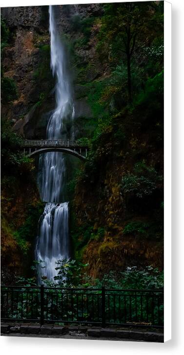 Multnomah Falls - Canvas Print