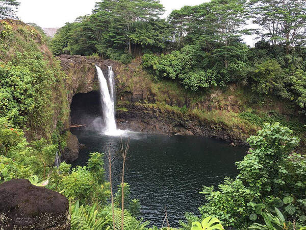 Rainbow falls HAWAII - Art Print