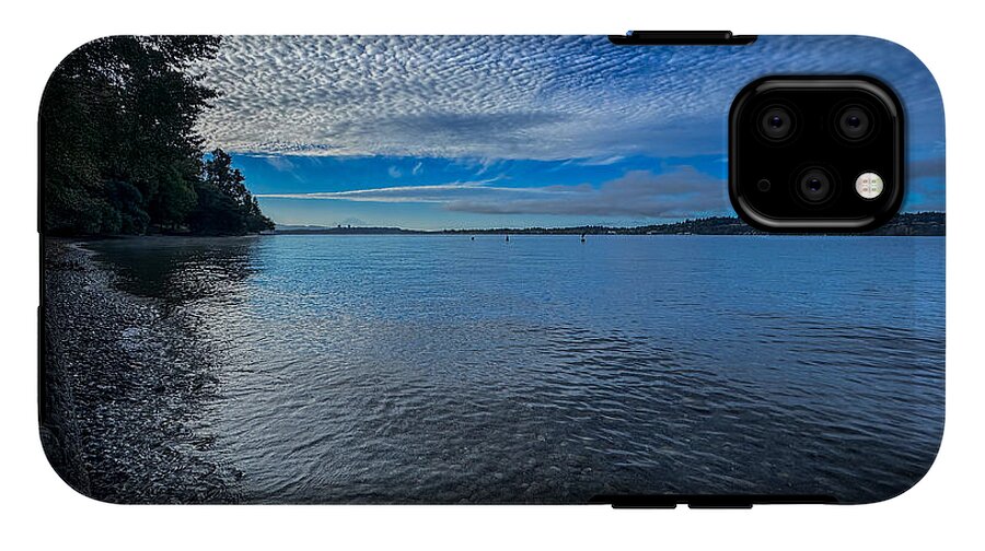 Reflection of the clouds - Phone Case