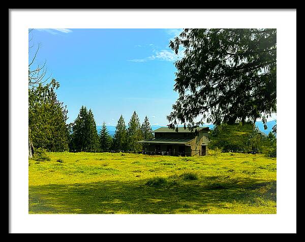 Valley view - Framed Print