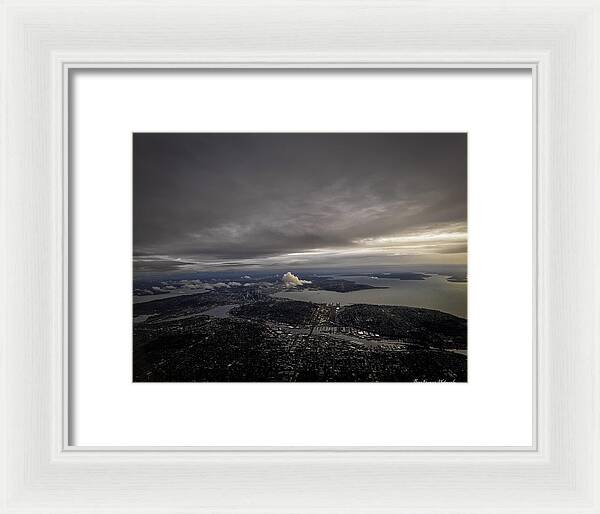 Above the city - Framed Print