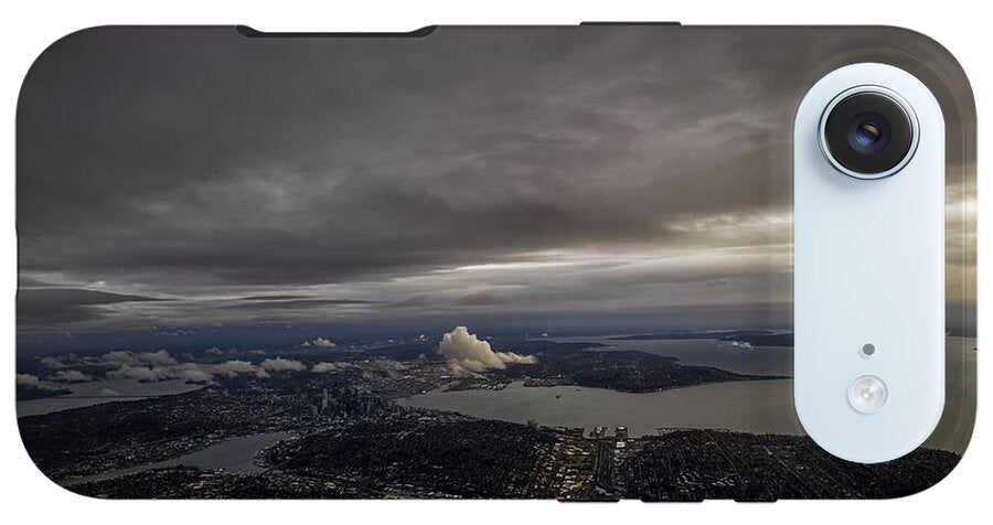 Above the city - Phone Case
