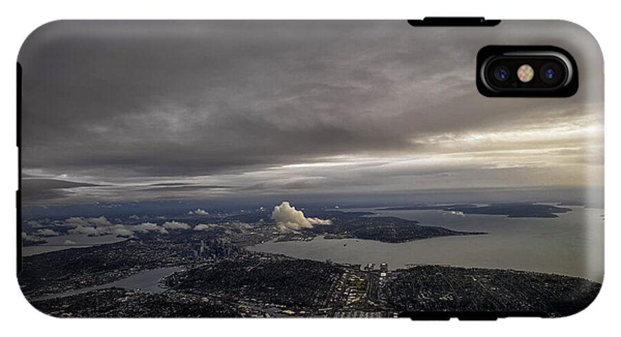 Above the city - Phone Case
