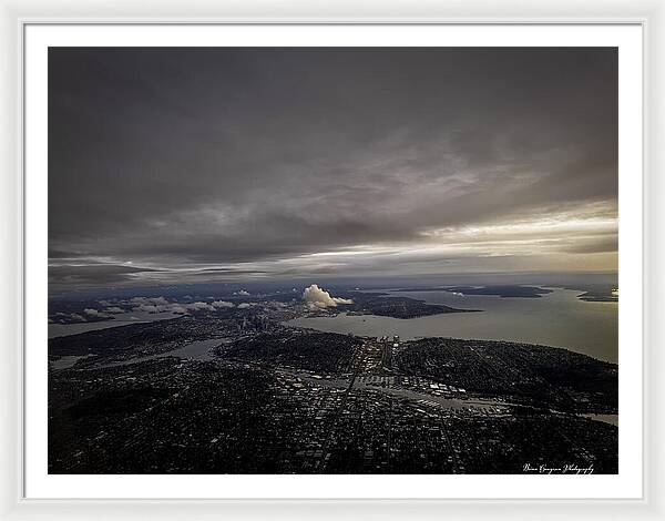 Above the city - Framed Print