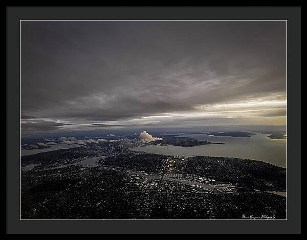Above the city - Framed Print