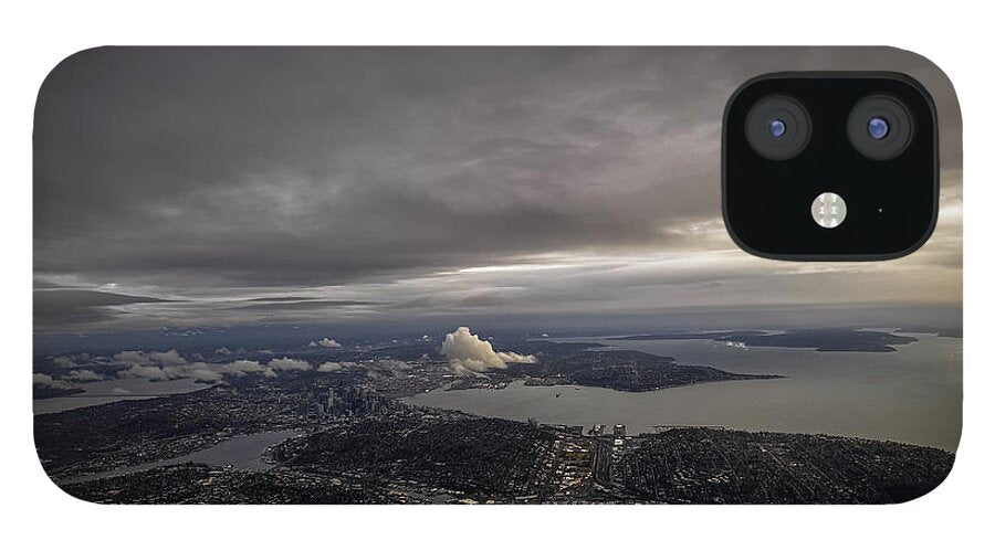 Above the city - Phone Case