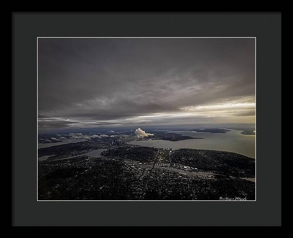 Above the city - Framed Print