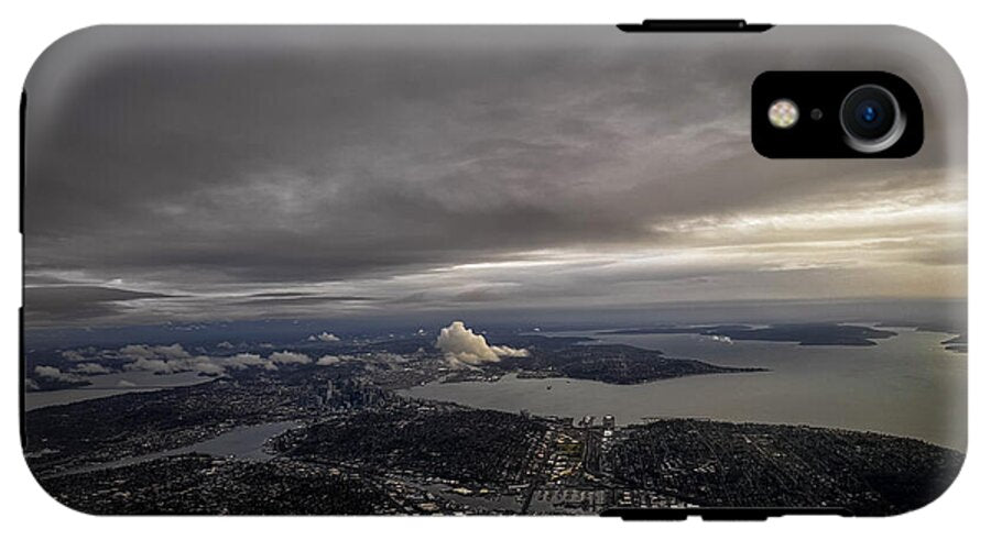 Above the city - Phone Case