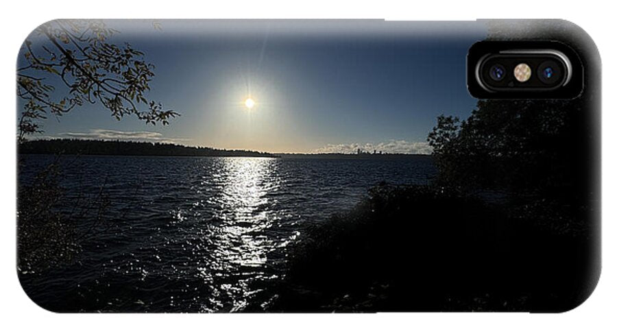 As the sun sets - Phone Case
