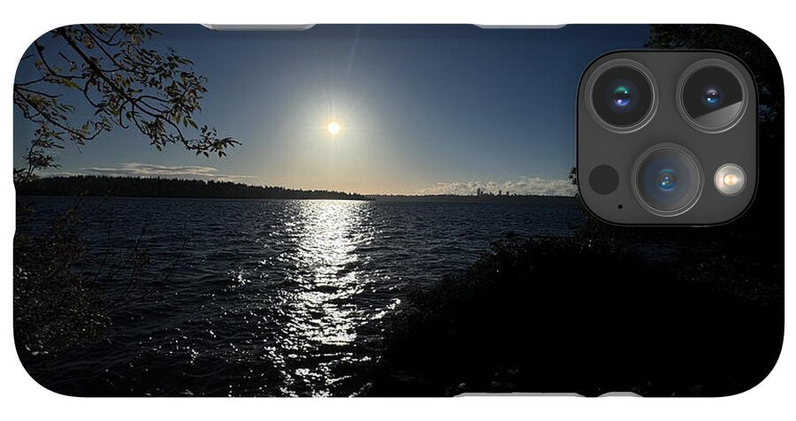 As the sun sets - Phone Case