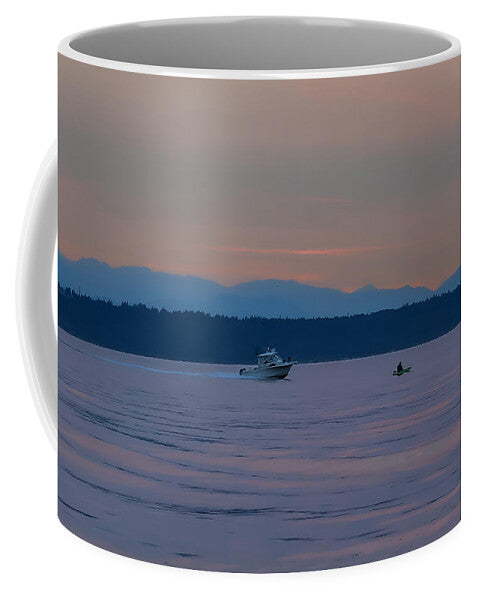 Boating at sunset - Mug