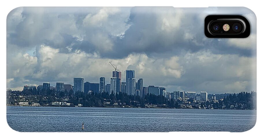 Clouds above the city - Phone Case