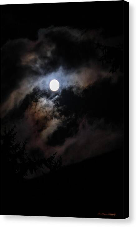 Clouds around the moon - Canvas Print