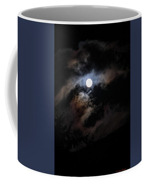Clouds around the moon - Mug
