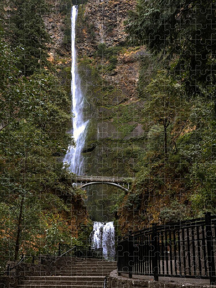 Different  view Multnomah Falls - Puzzle