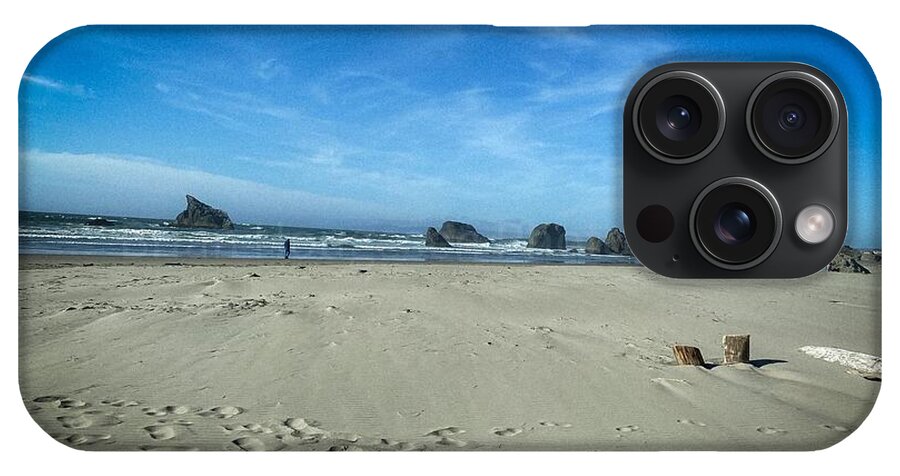 Foot prints in the sand - Phone Case