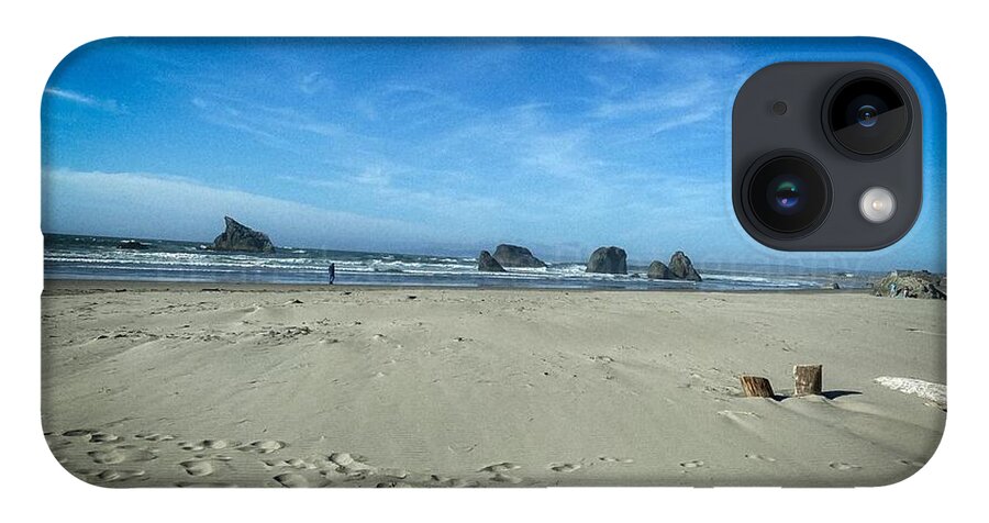 Foot prints in the sand - Phone Case