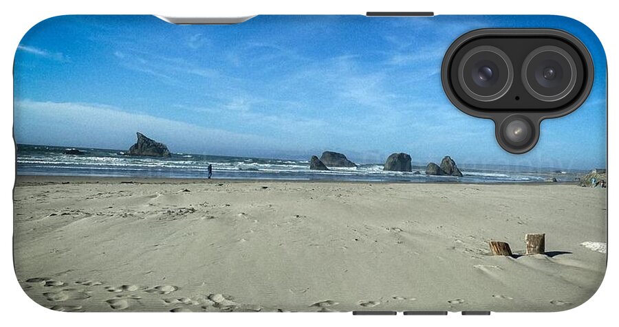 Foot prints in the sand - Phone Case