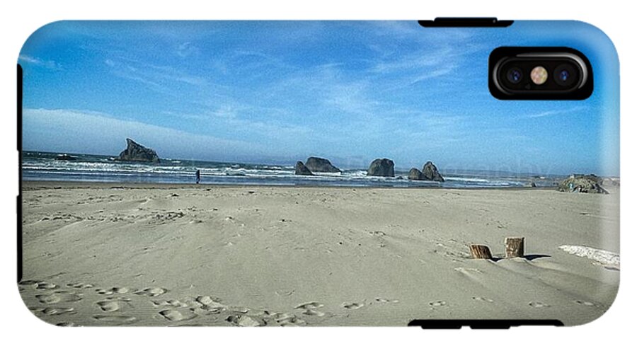 Foot prints in the sand - Phone Case