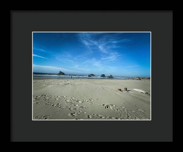 Foot prints in the sand - Framed Print