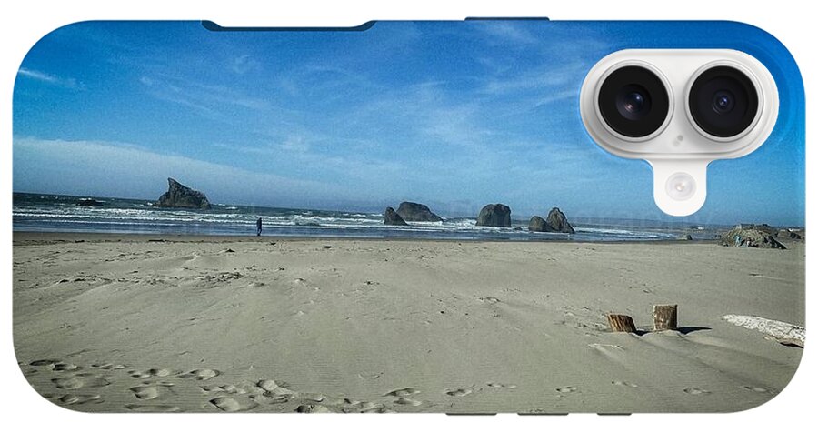 Foot prints in the sand - Phone Case