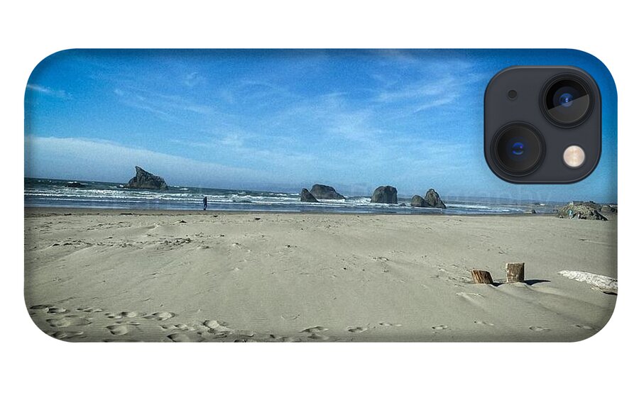 Foot prints in the sand - Phone Case