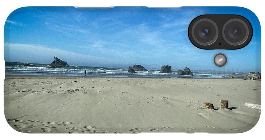 Foot prints in the sand - Phone Case