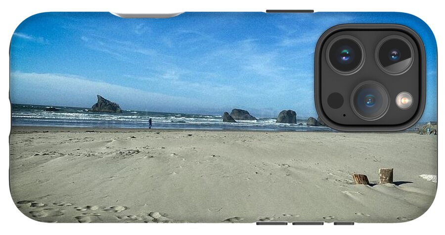 Foot prints in the sand - Phone Case