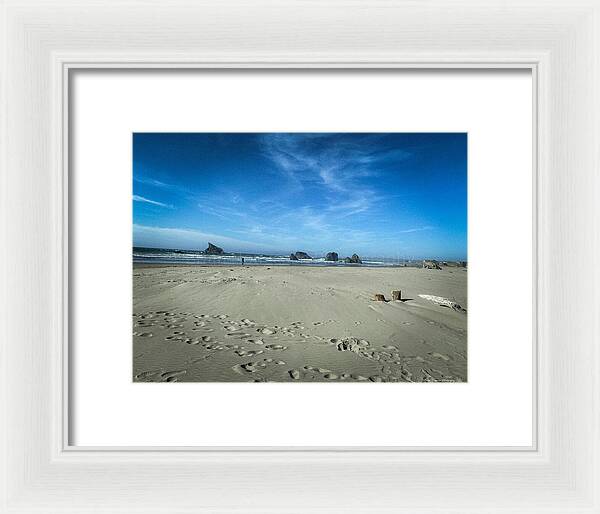 Foot prints in the sand - Framed Print