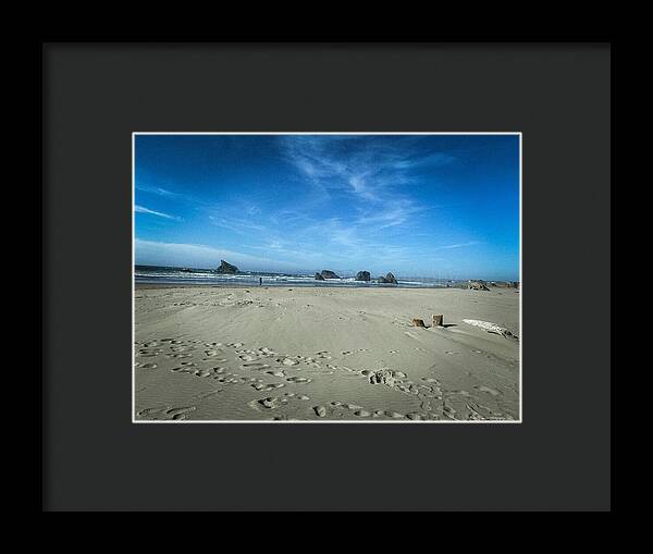 Foot prints in the sand - Framed Print