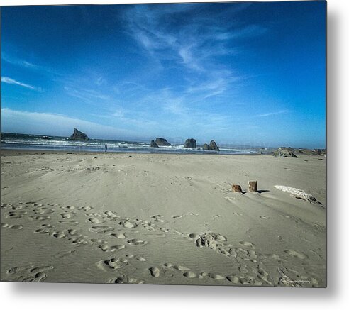 Foot prints in the sand - Metal Print