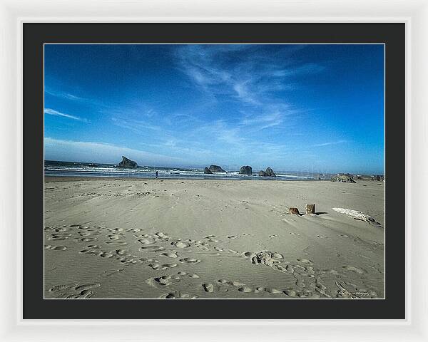 Foot prints in the sand - Framed Print
