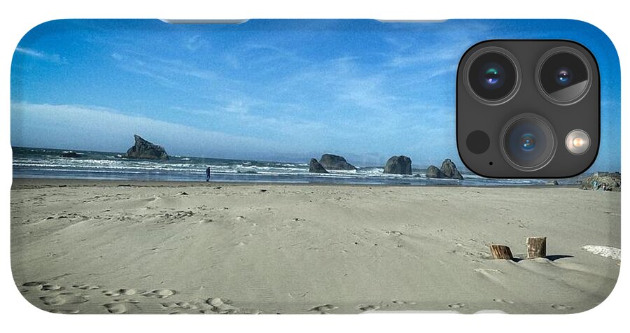 Foot prints in the sand - Phone Case