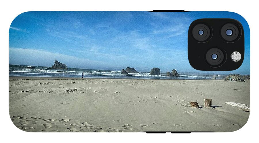 Foot prints in the sand - Phone Case