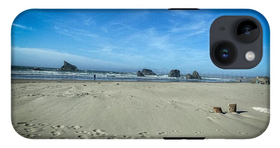 Foot prints in the sand - Phone Case