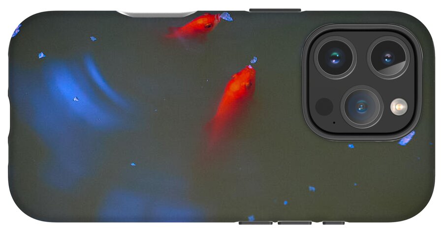 Gold fish eating - Phone Case