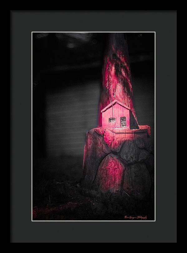 Light house pink - Framed Print