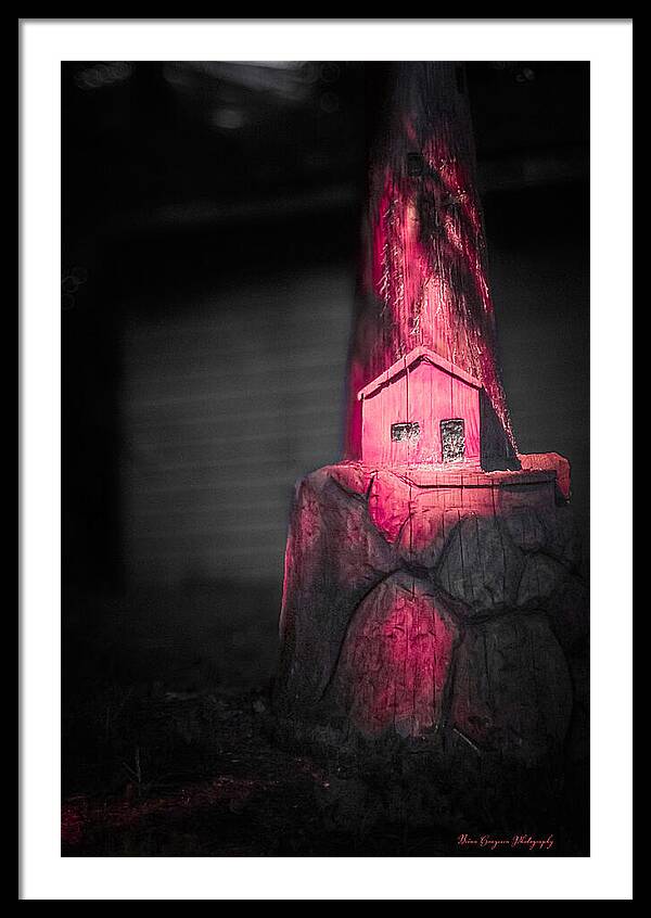 Light house pink - Framed Print