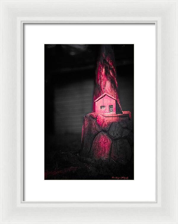 Light house pink - Framed Print