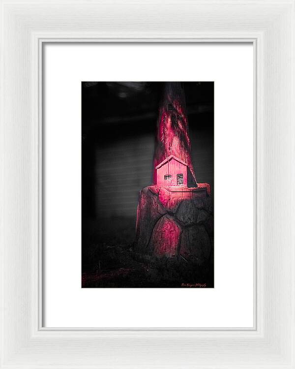 Light house pink - Framed Print