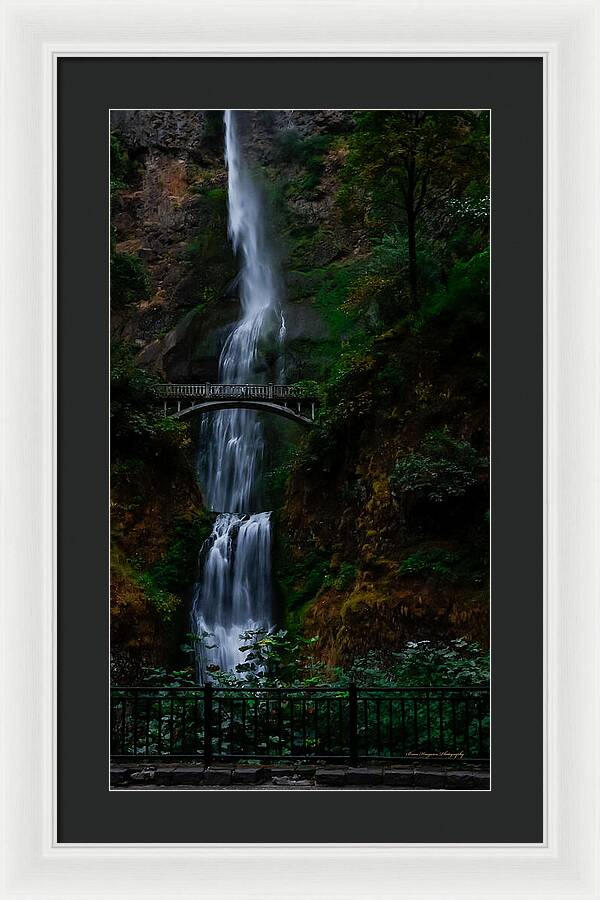 Multnomah Falls - Framed Print