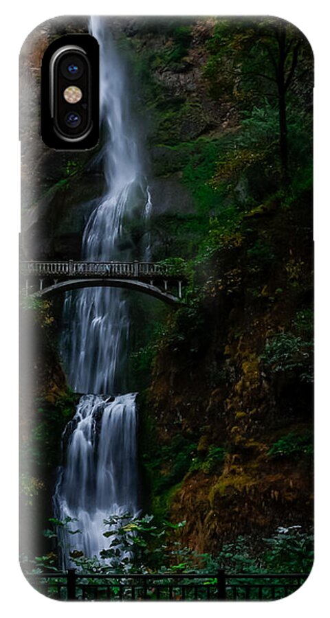 Multnomah Falls - Phone Case