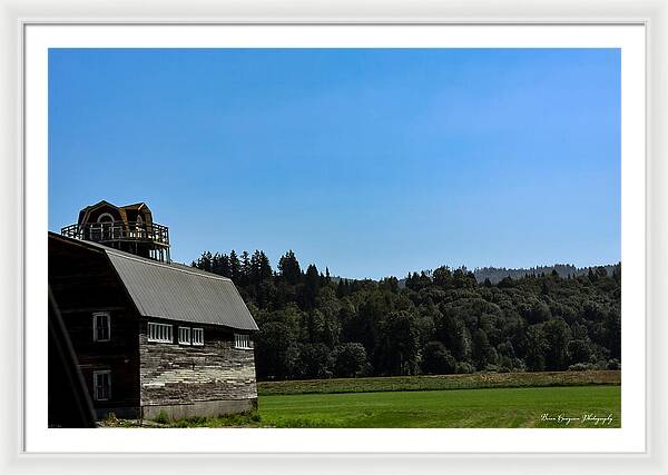 Old Barn - Framed Print
