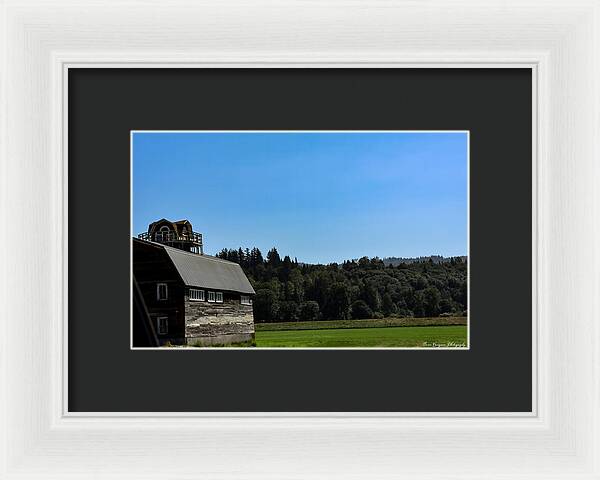 Old Barn - Framed Print