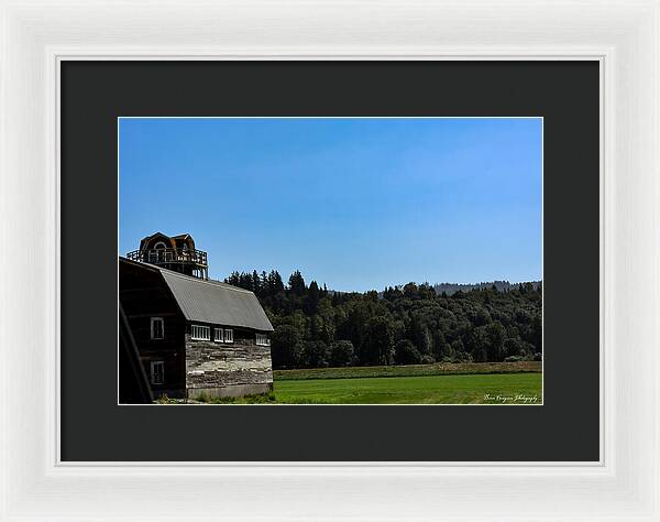 Old Barn - Framed Print