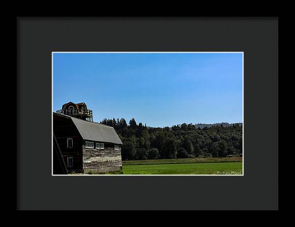 Old Barn - Framed Print