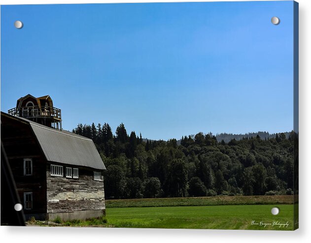 Old Barn - Acrylic Print