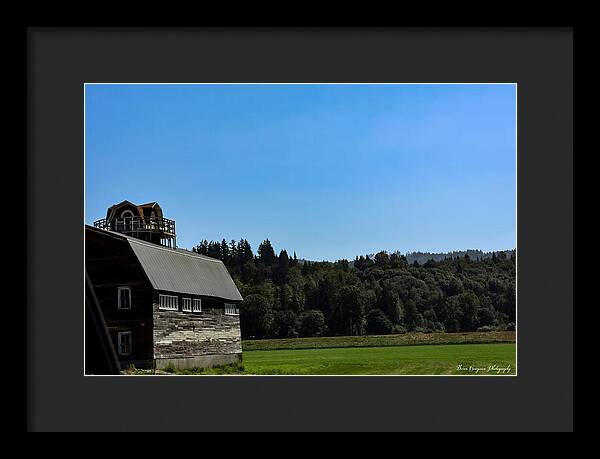 Old Barn - Framed Print