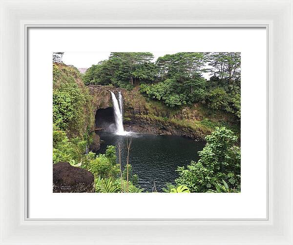 Rainbow falls HAWAII - Framed Print